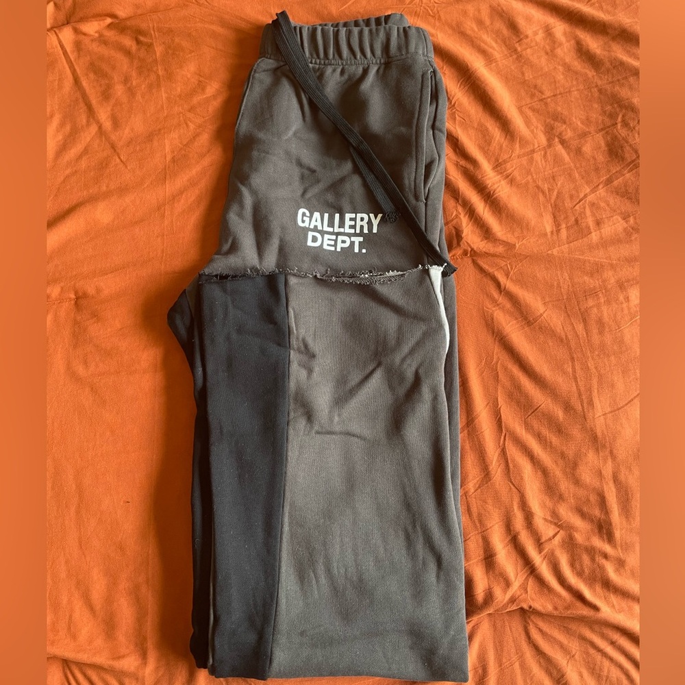 Gallery Dept Flared sweat pants(post is for the grey ones)